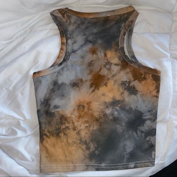 CLEAR OUT SALE Earth Tonned Fitted Top - Picture 3 of 3